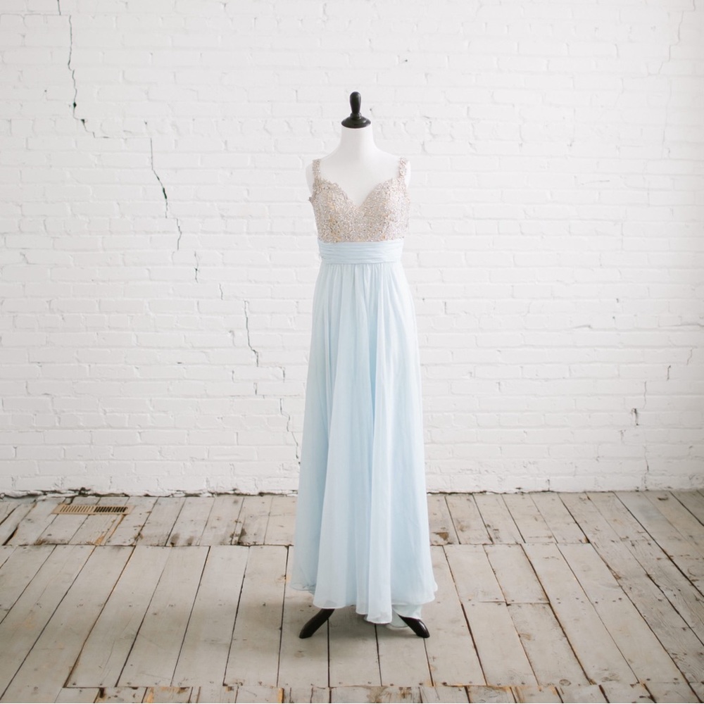 Elegant Light Blue Evening Gown